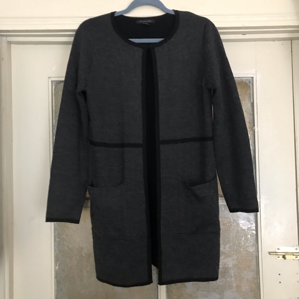 Tahari woolen sweater